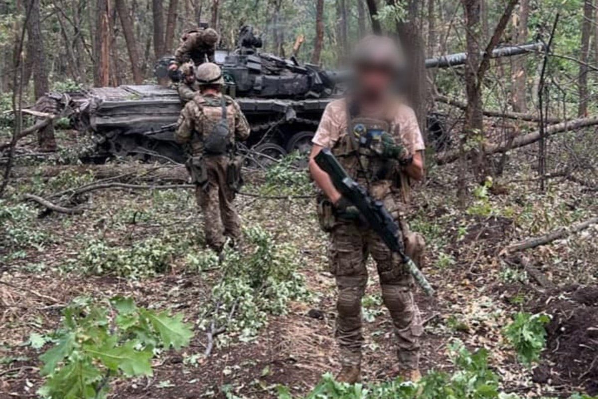 Слава нашим воинам