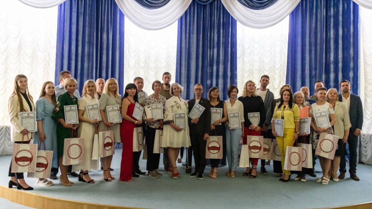 Четыре педагога из Днепропетровской области победили на всеукраинском конкурсе