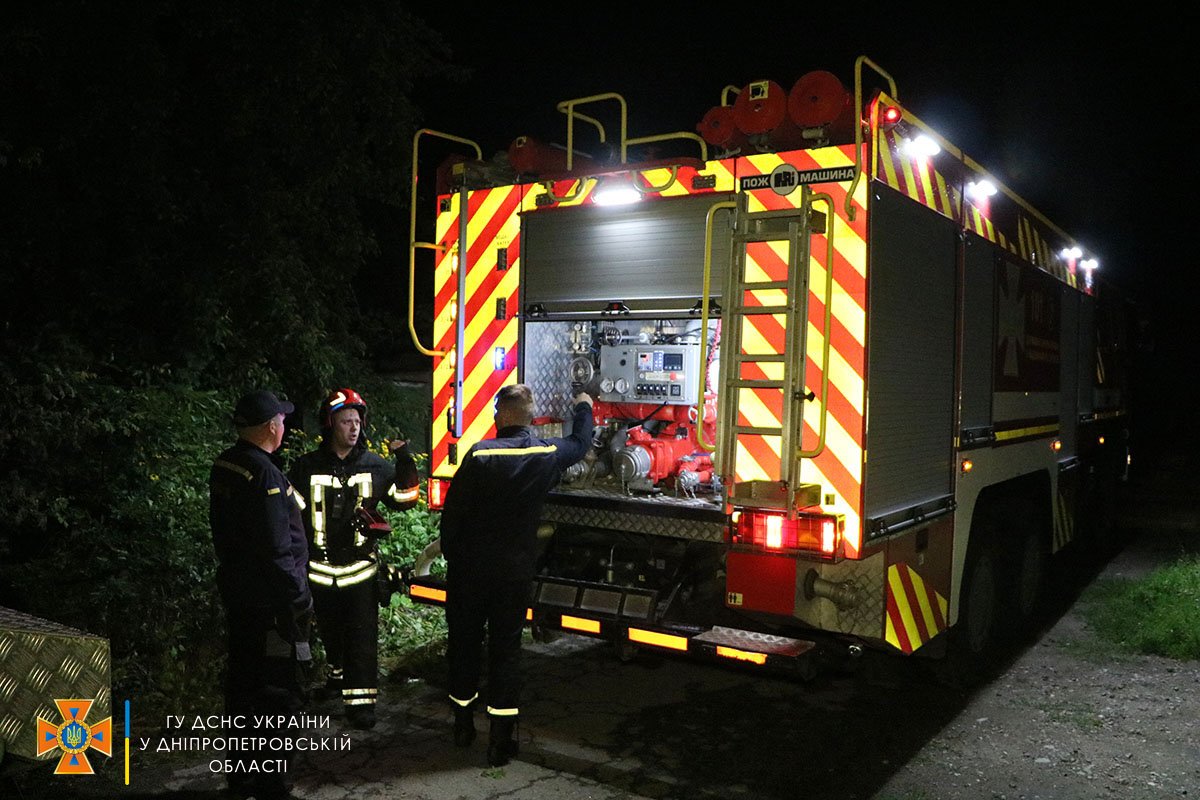 Также была угроза распространения пожара на крышу Также была угроза распространения пожара на крышу