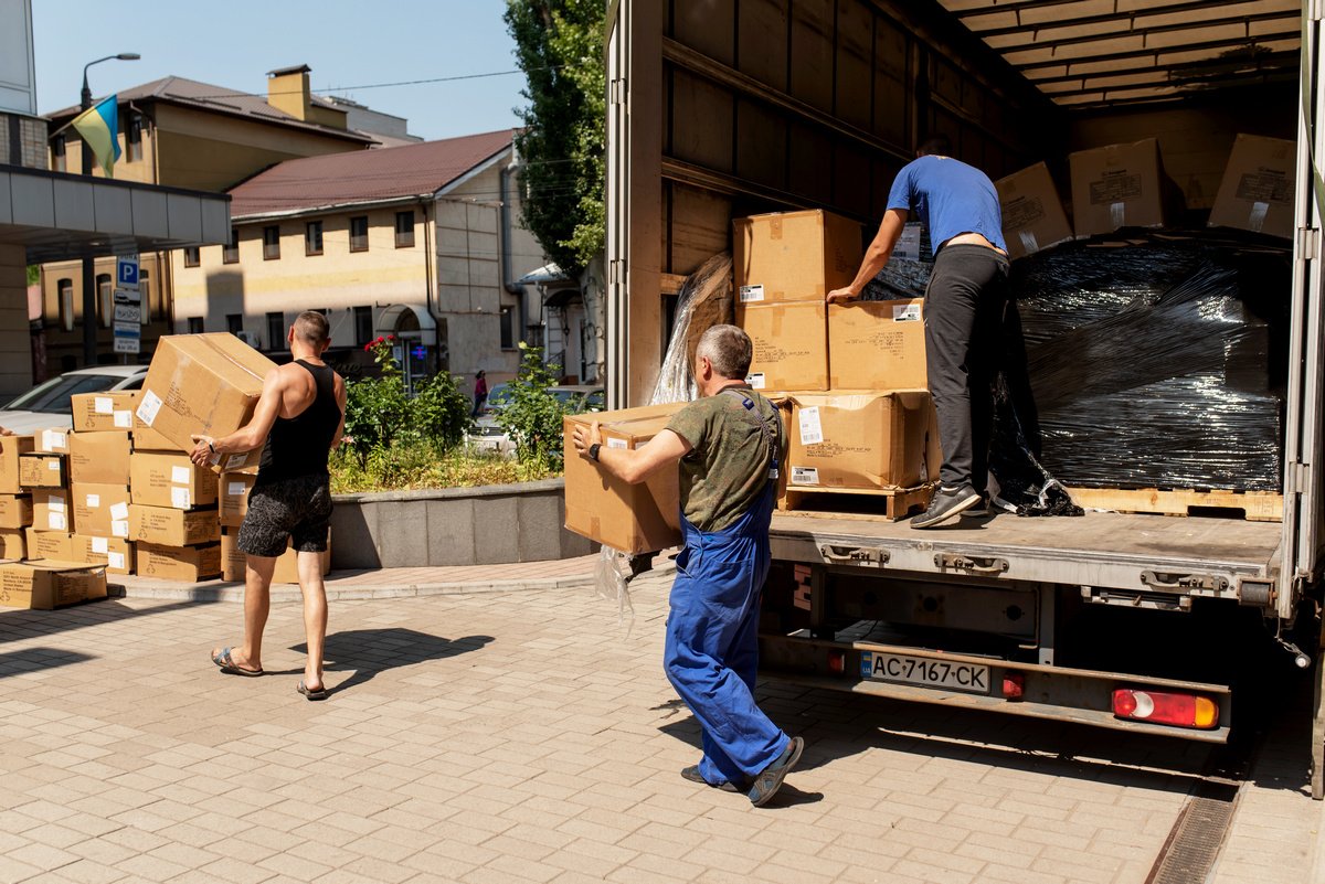 ІНТЕРПАЙП забезпечив літньою військовою формою мобілізованих співробітників 6