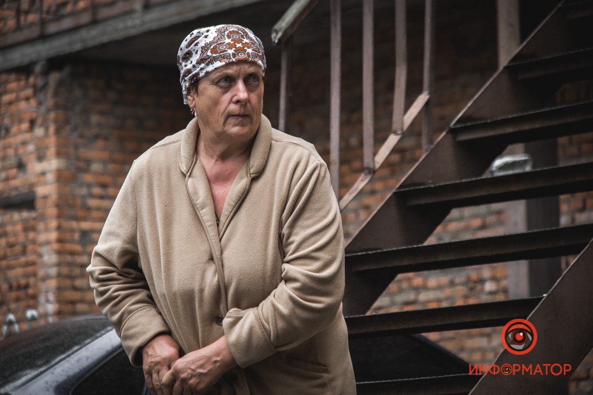 Особливо тяжко літнім людям Особливо тяжко літнім людям