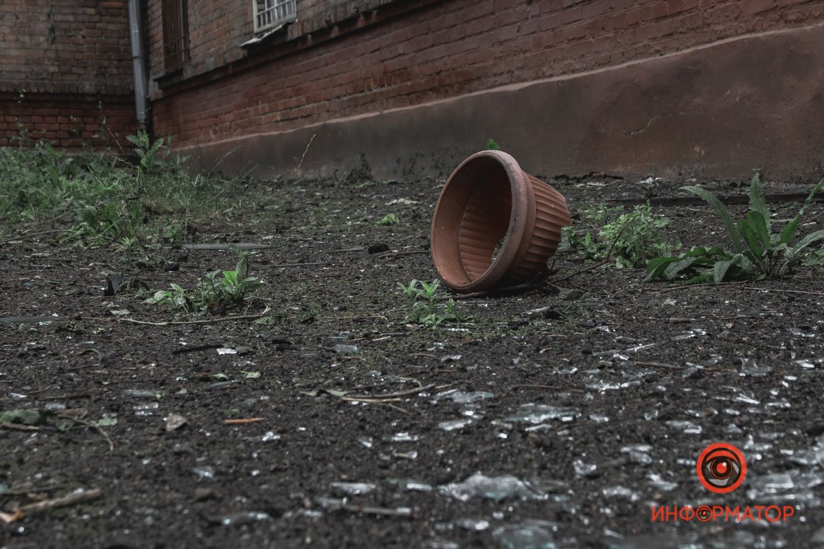 Навіть горщик не квітів не витримав Навіть горщик не квітів не витримав