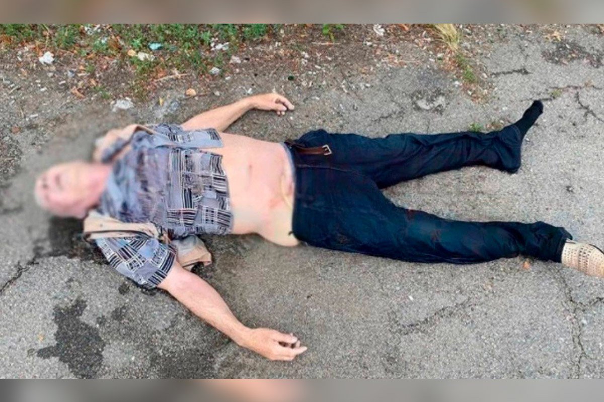 Чоловік стрибнув з Амурського мосту Чоловік стрибнув з Амурського мосту