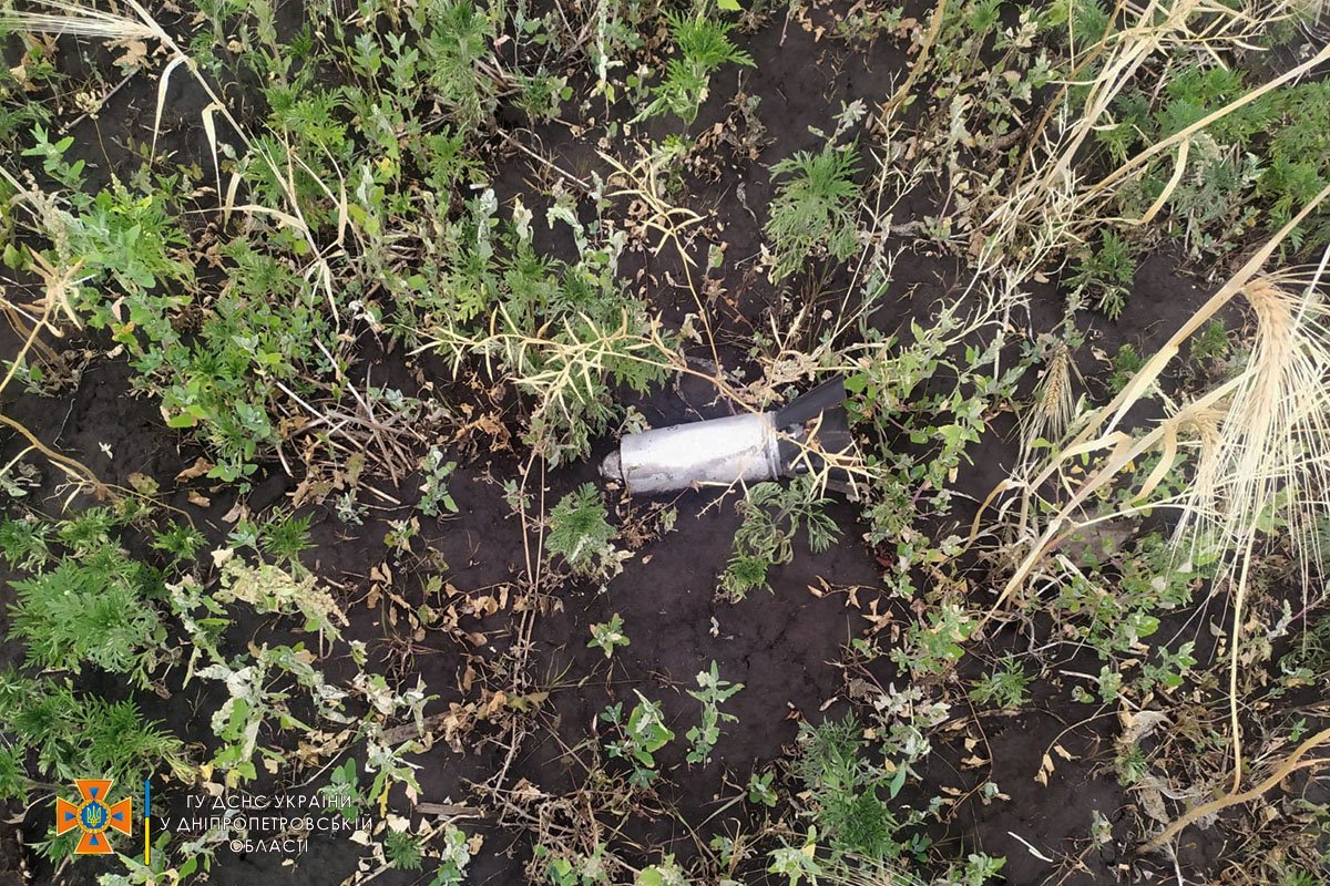 Піротехніками ДСНС знахідки ідентифіковано, як сучасні касетні бойові елементи від РСЗВ «Ураган»