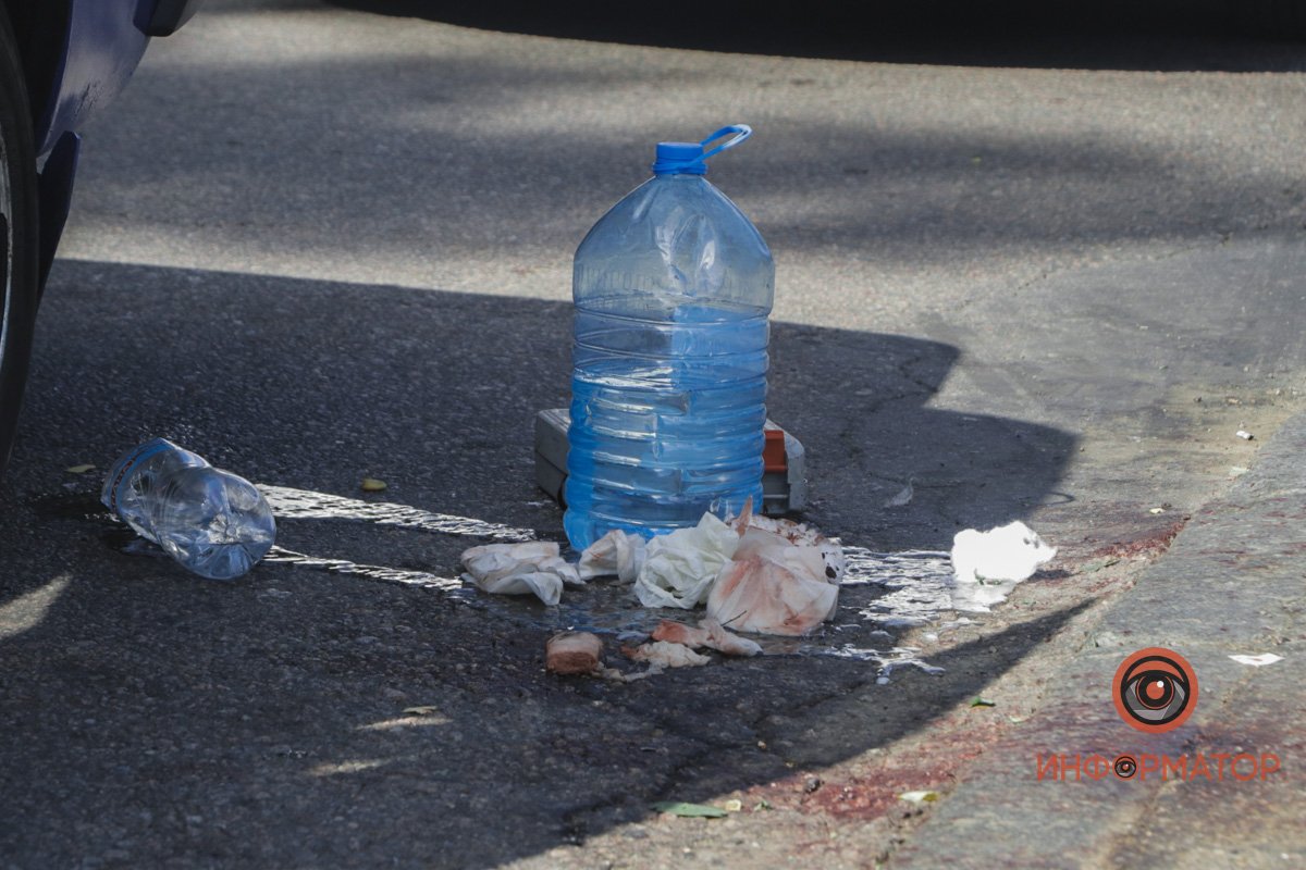 Постраждалих з легковика доставили у лікарню Постраждалих з легковика доставили у лікарню