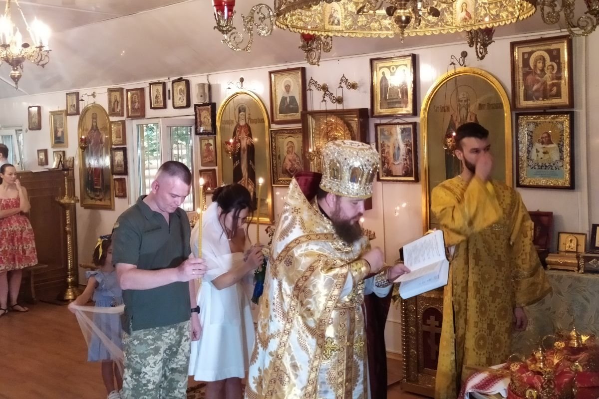 У Дніпрі повінчався Захисник Юрій, який до останнього боронив Маріуполь та був на "Азовсталі" У Дніпрі повінчався Захисник Юрій, який до останнього боронив Маріуполь та був на "Азовсталі"