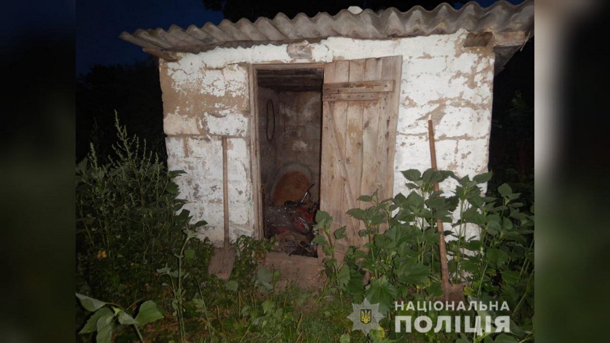 У Новомосковському районі 26-річний чоловік протягом тижня вбив 24-річну дівчину та свого тестя У Новомосковському районі 26-річний чоловік протягом тижня вбив 24-річну дівчину та свого тестя. У Новомосковському районі 26-річний чоловік протягом тижня вбив 24-річну дівчину та свого тестя