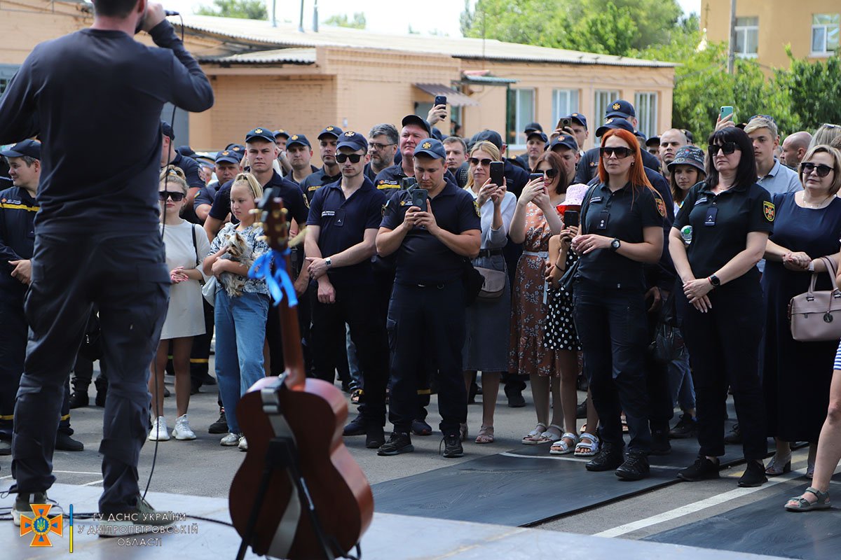 Виступ перед рятувальниками