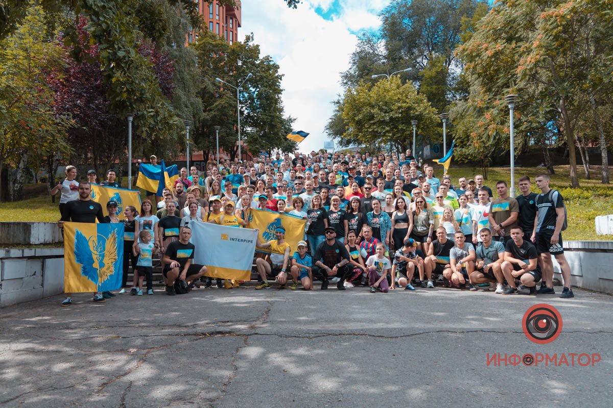 Дякуємо кожному за позицію