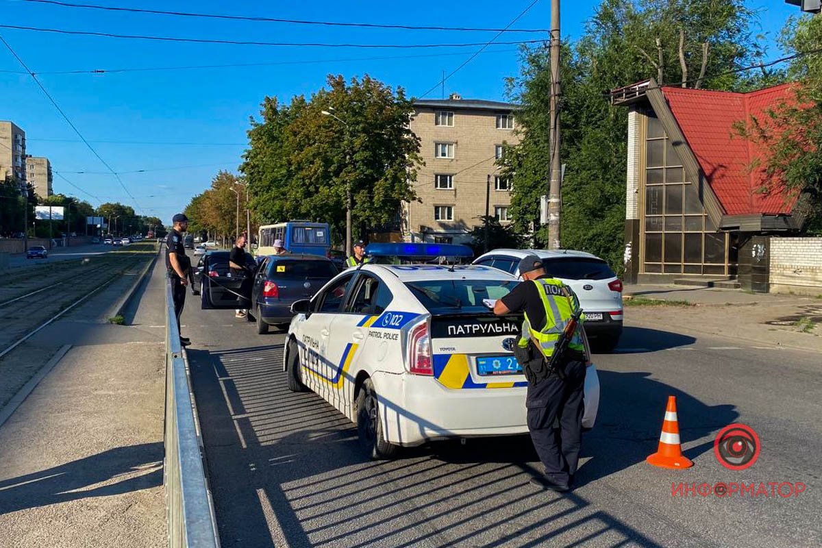 Він повернувся на пішохідну зону, але знову вибіг Він повернувся на пішохідну зону, але знову вибіг