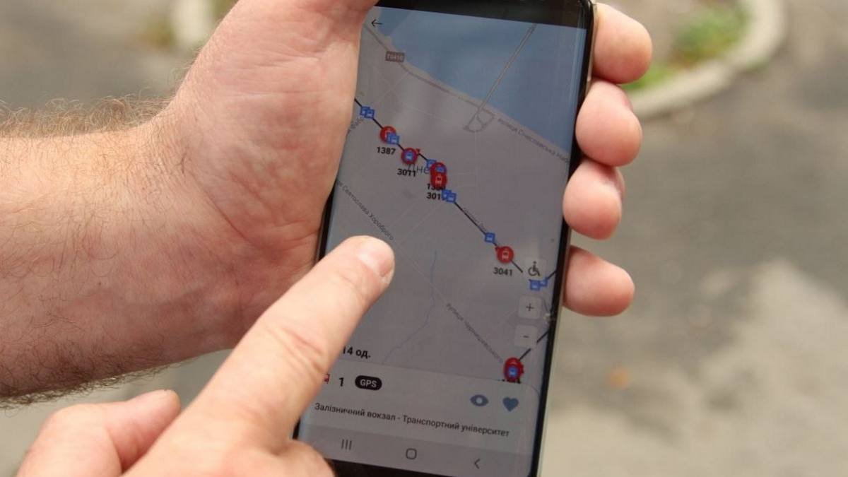Застосунок «Д-Транспорт» знов працює
