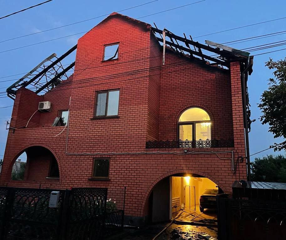 Ворог ударив по Нікопольському та Криворізькому районах: частина Нікополя залишилась без світла 3