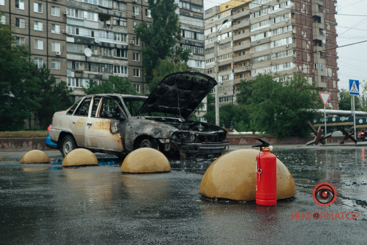 Один з вогнегасників 