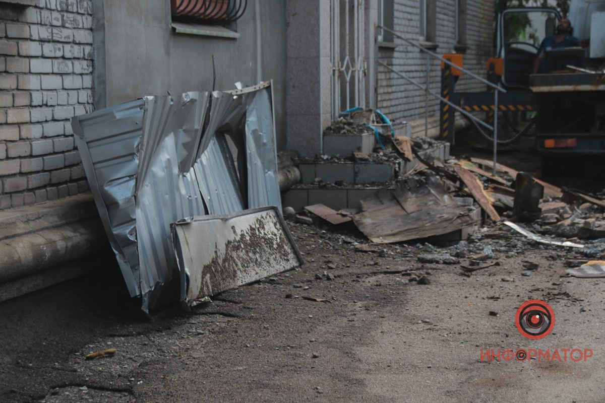 На Мануйлівському проспекті впав балкон На Мануйлівському проспекті впав балкон