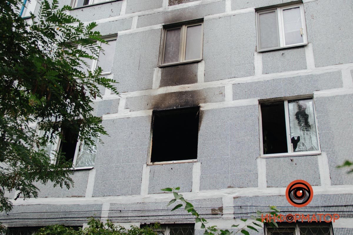 В одному з будинків загорілась квартира В одному з будинків загорілась квартира