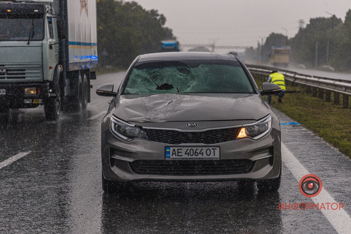 Чоловік потрапив під колеса