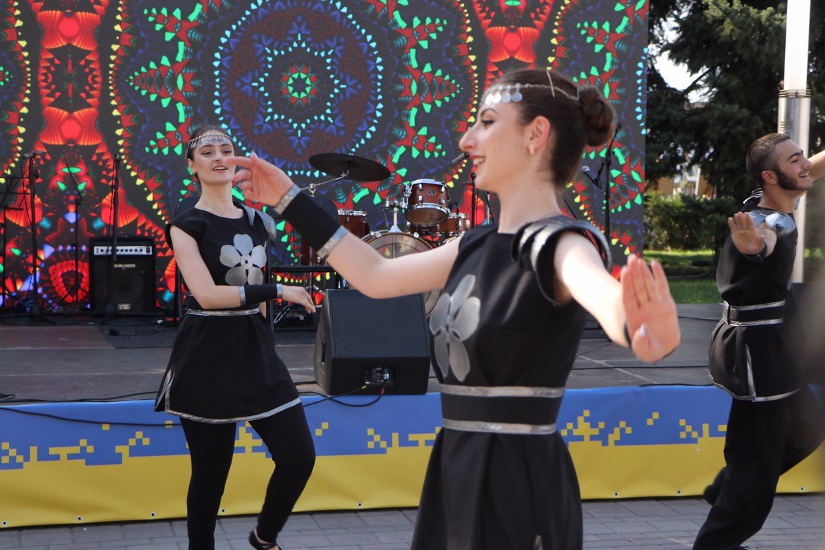 Танці Танці