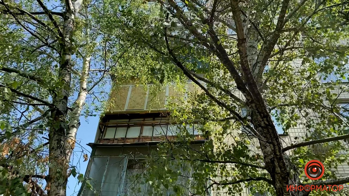 У Марганці в будівлях вилітали вікна У Марганці в будівлях вилітали вікна