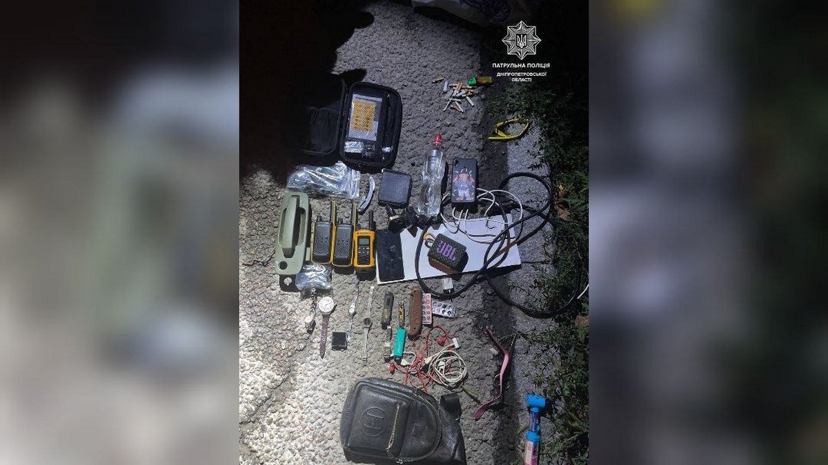 У Дніпрі чоловік обікрав автомобіль військових 1