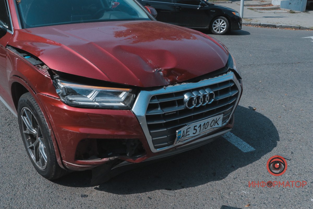 Перед перехрестям Святослава Хороброго патрульні пригальмували