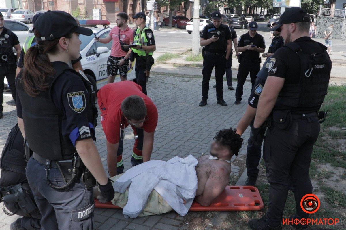 У четвер, 11 серпня, на лінію "102" подзвонила стурбована жінка У четвер, 11 серпня, на лінію "102" подзвонила стурбована жінка