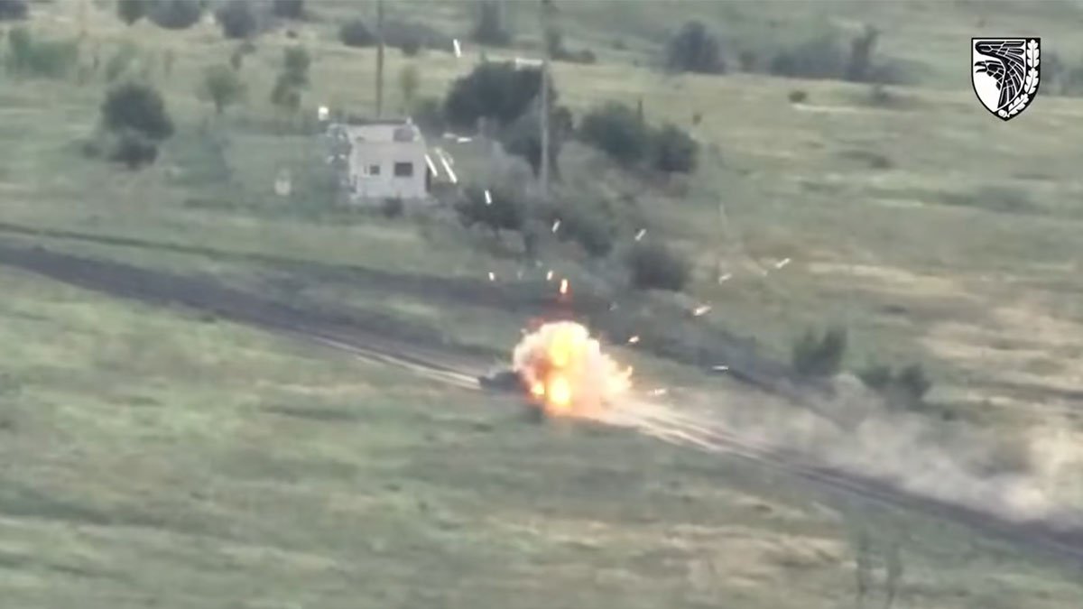 Бійці 93-ої бригади з Дніпропетровської області підбили ворожий танк: відео