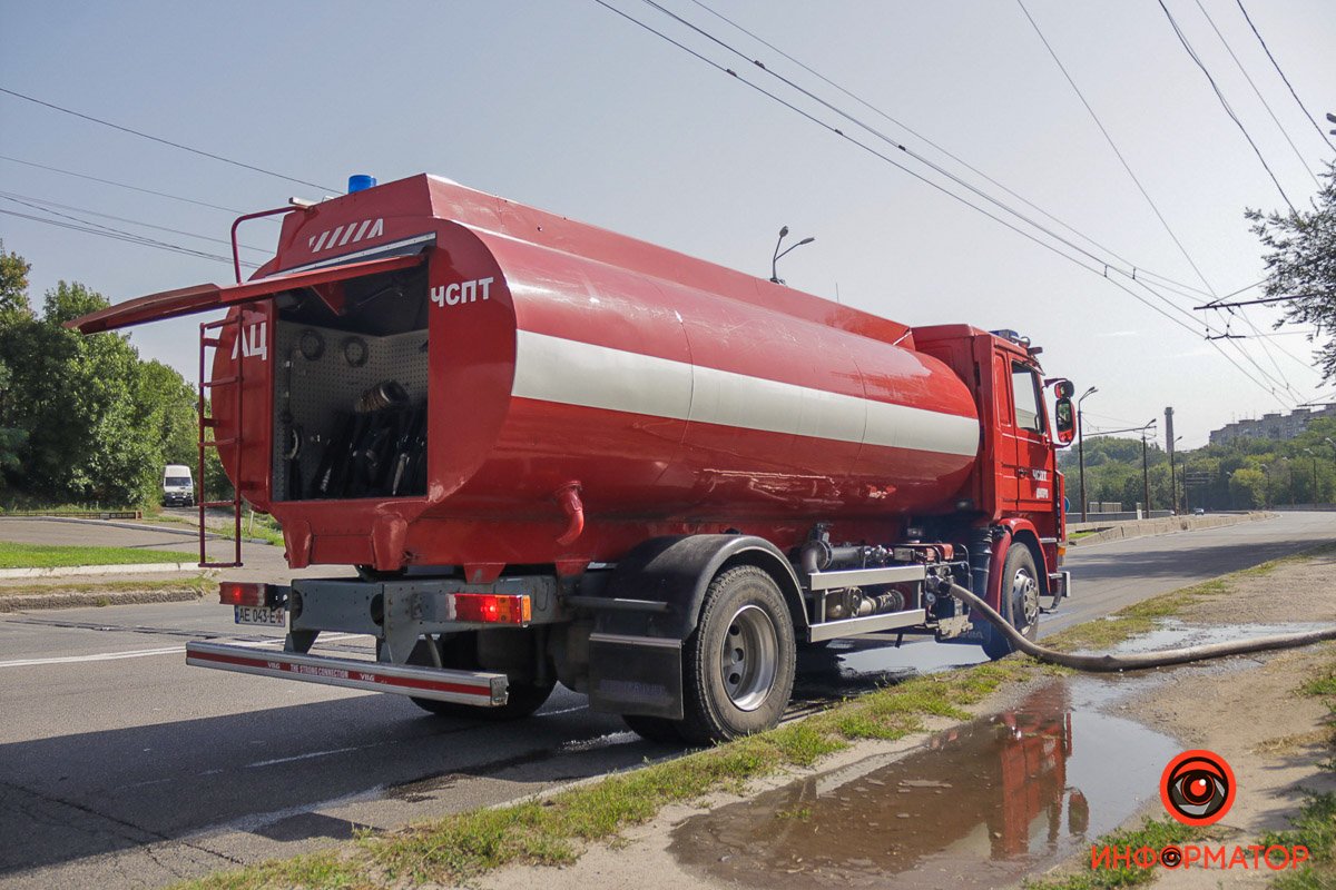 В Дніпрі біля проїзду Гальченко горіло звалище 9