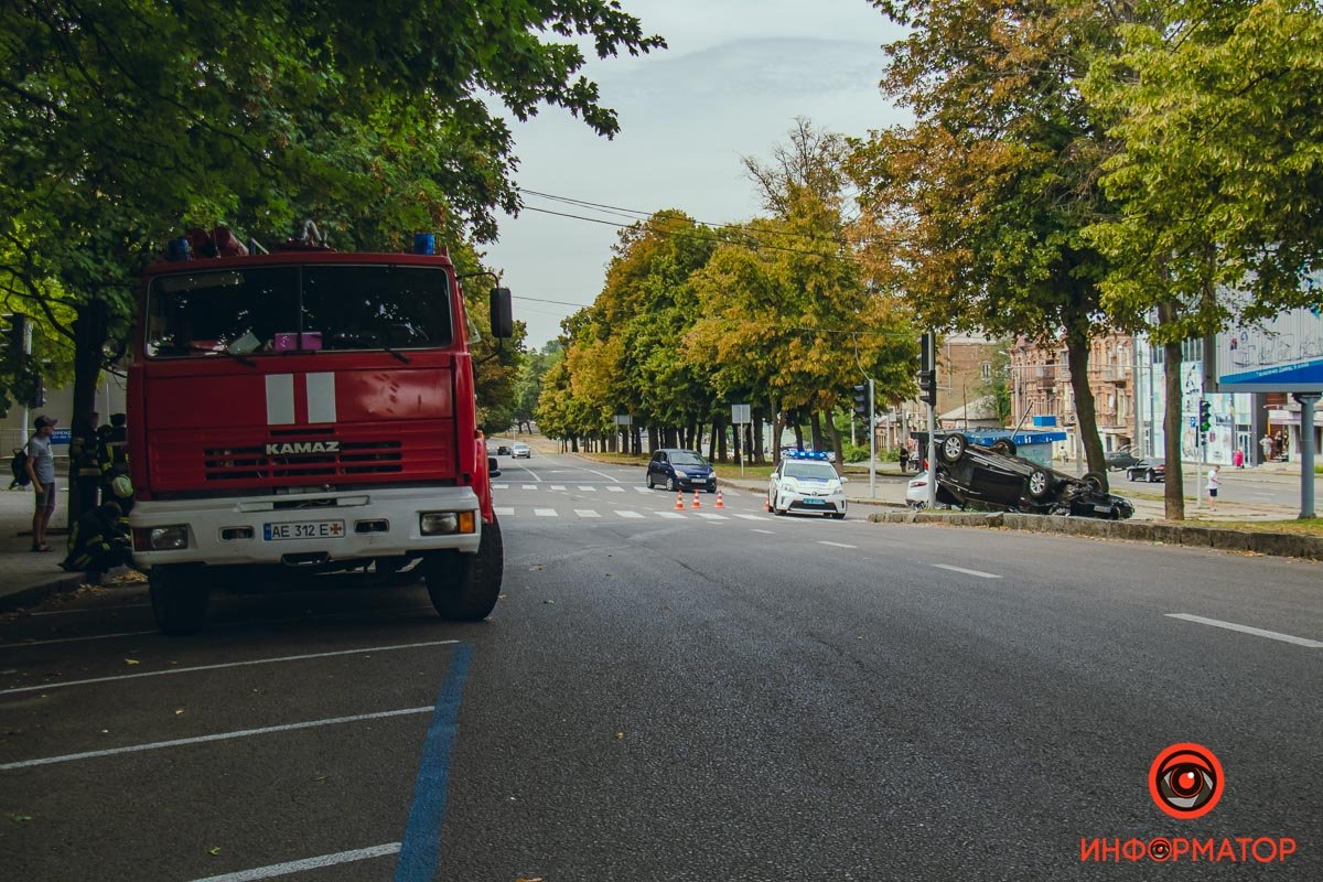 На місце приїхала поліція, медики та рятувальники На місце приїхала поліція, медики та рятувальники