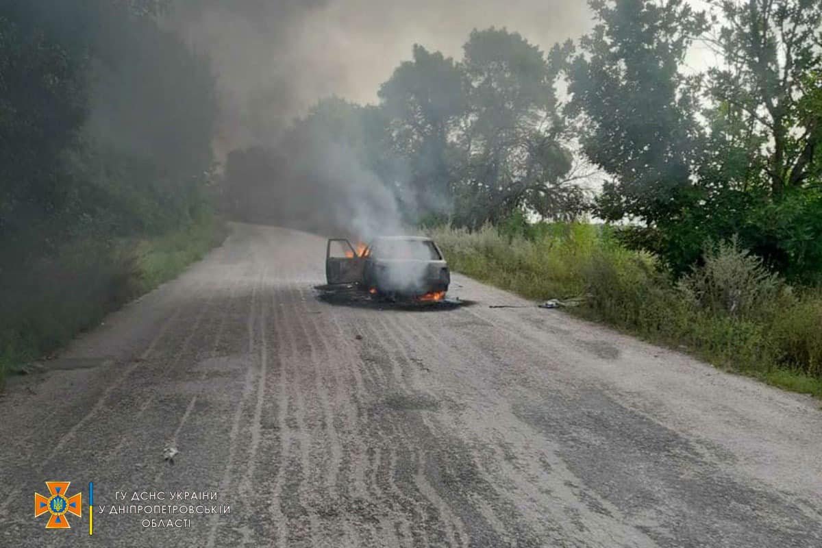 15 серпня біля Села Перше Травня Верхньодніпровської міської територіальної громади Кам'янського району під час руху зайнявся ЗАЗ-1103 "Славута" 15 серпня біля Села Перше Травня Верхньодніпровської міської територіальної громади Кам'янського району під час руху зайнявся ЗАЗ-1103 "Славута"