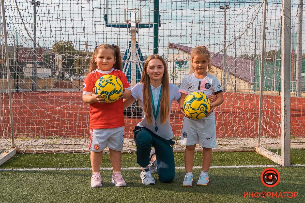 На жаль, стереотип, що «жінкам не місце у футболі» існує і дотепер