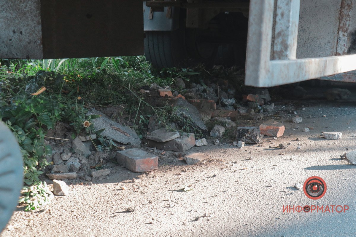 На місці працюють комунальники