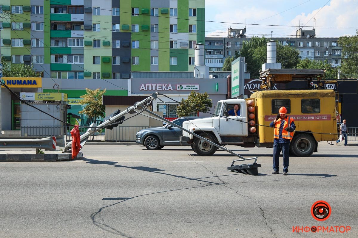 Комунальники на місці Комунальники на місці