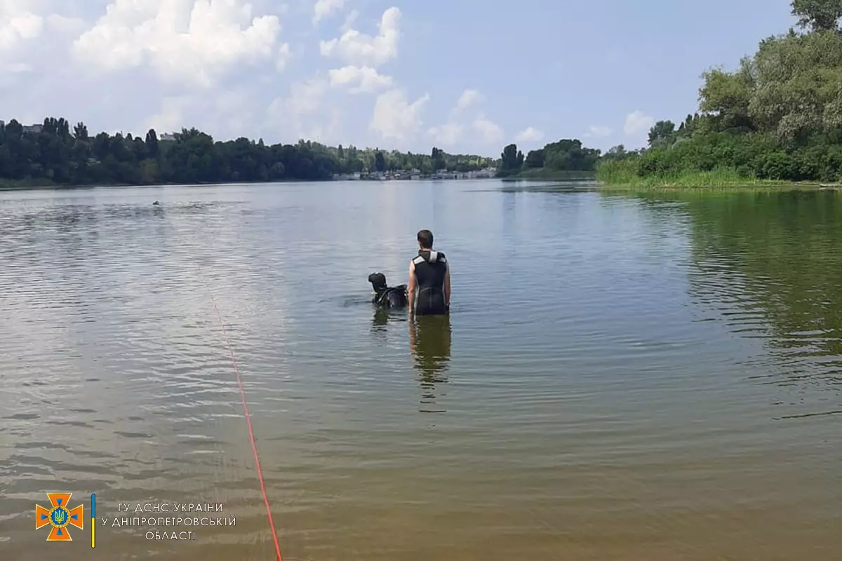 Тіло хлопця знайшли водолази