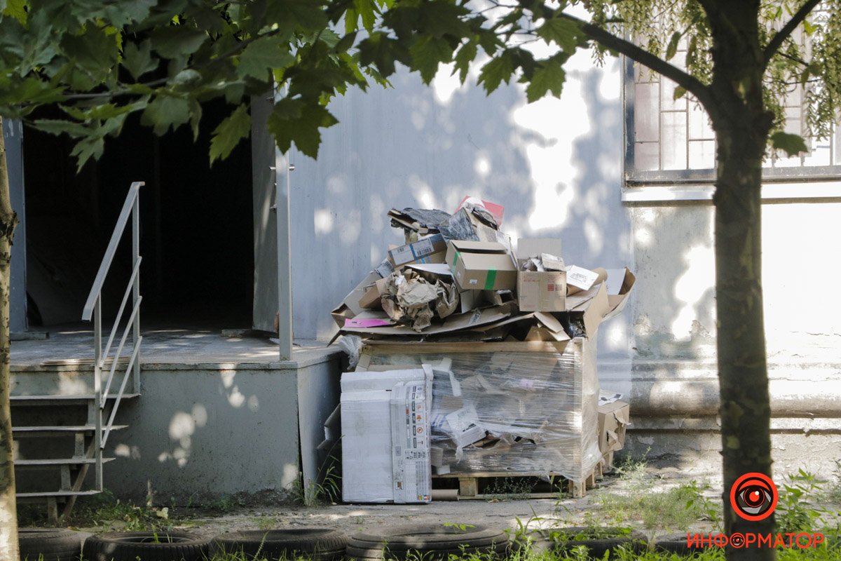 На Мануйлівському проспекті у відділені Нової Пошти №45 виникла пожежа