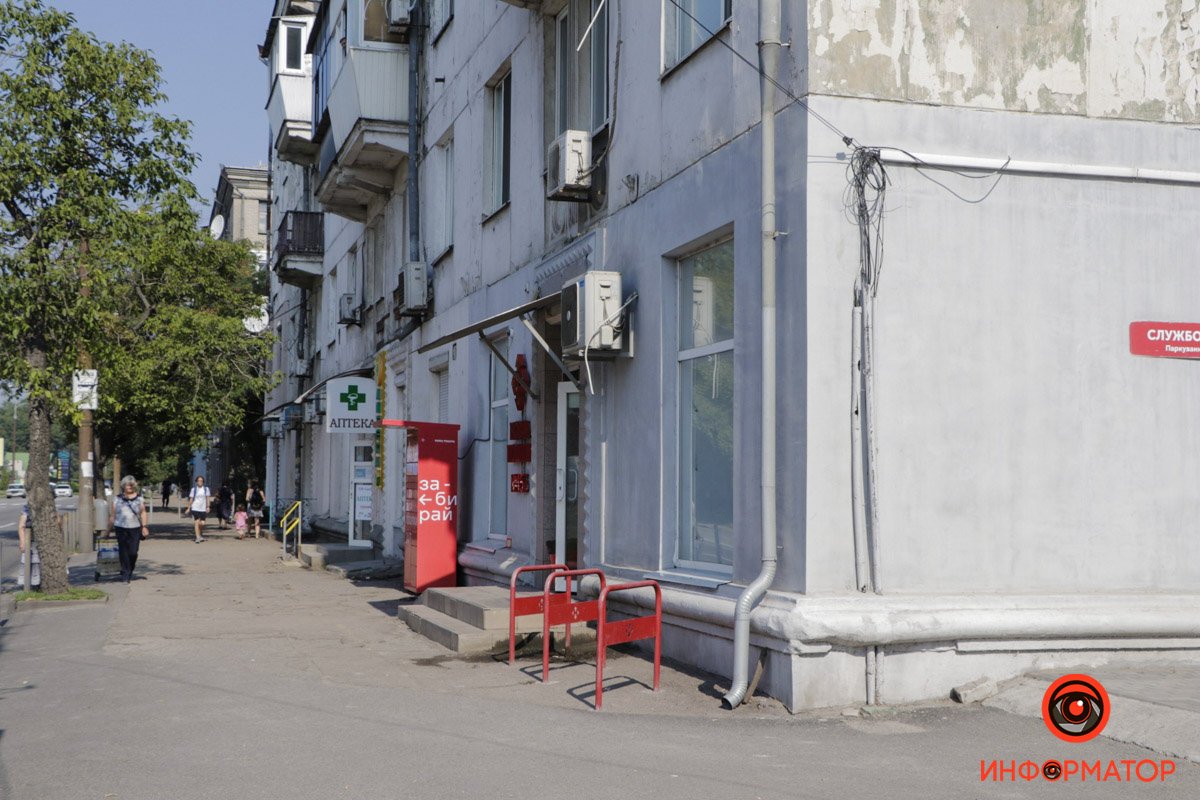 Обіцяють, що вже після 16:00 клієнти зможуть отримати свої посилки