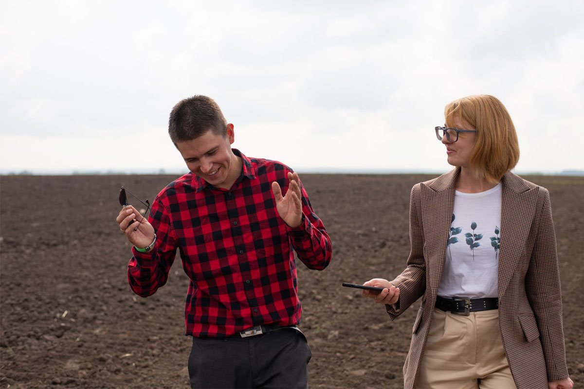 Робота в полі з клієнтами