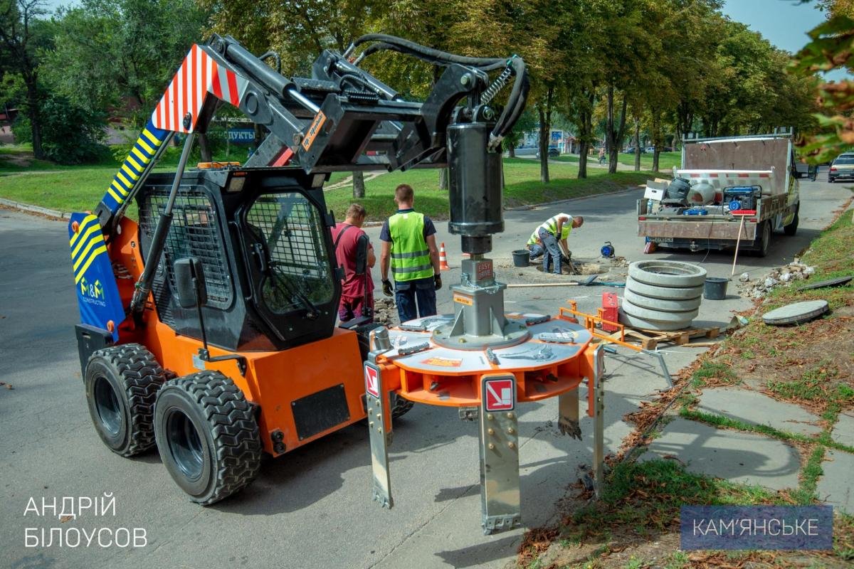 У Кам'янському продовжуються ремонти