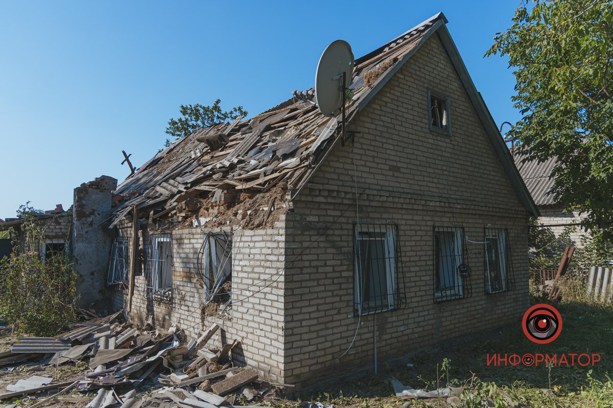 Першим після вибуху допомагати сусідам Ганні та Кирилу прийшов Валерій