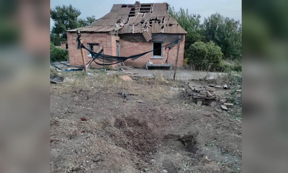 У місті понівечені з десяток приватних будинків, навчальний центр та лінії електропередач У місті понівечені з десяток приватних будинків, навчальний центр та лінії електропередач