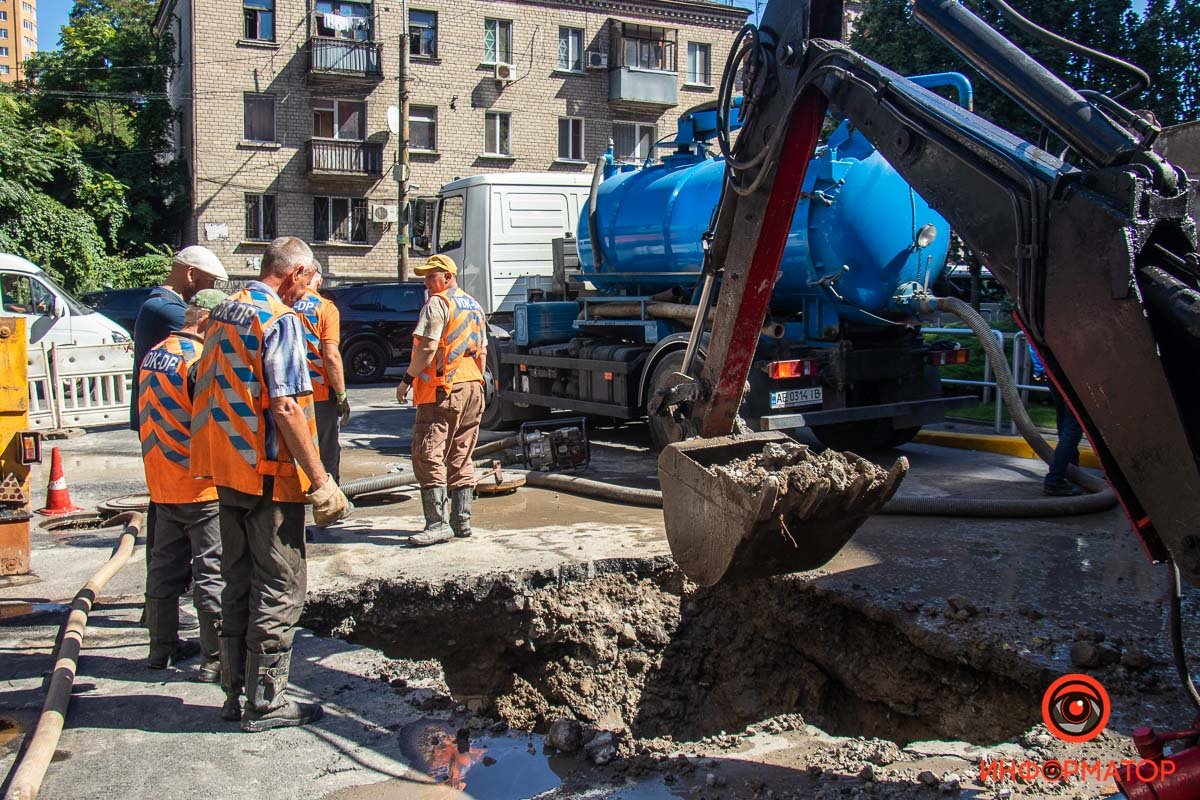 За словами начальника зміни, водопостачання обіцяють відновити до кінця дня