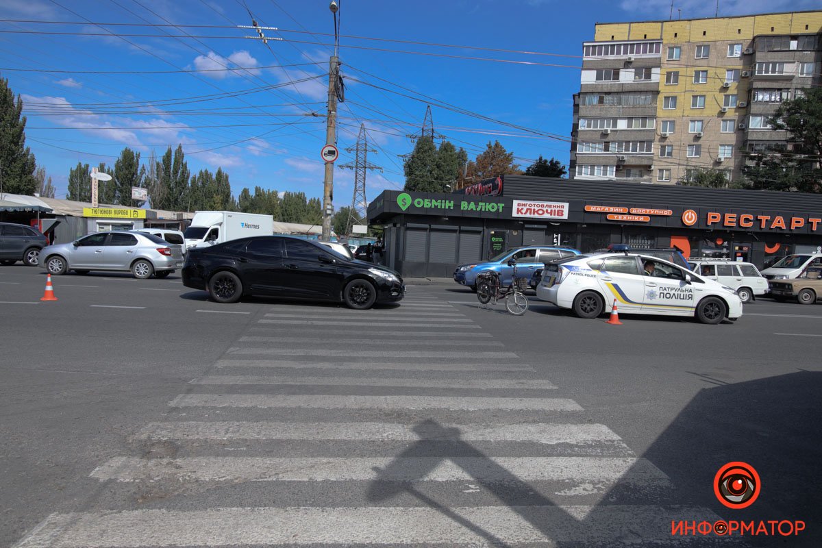 У понеділок, 5 вересня, на вулиці Березинській сталася аварія У понеділок, 5 вересня, на вулиці Березинській сталася аварія