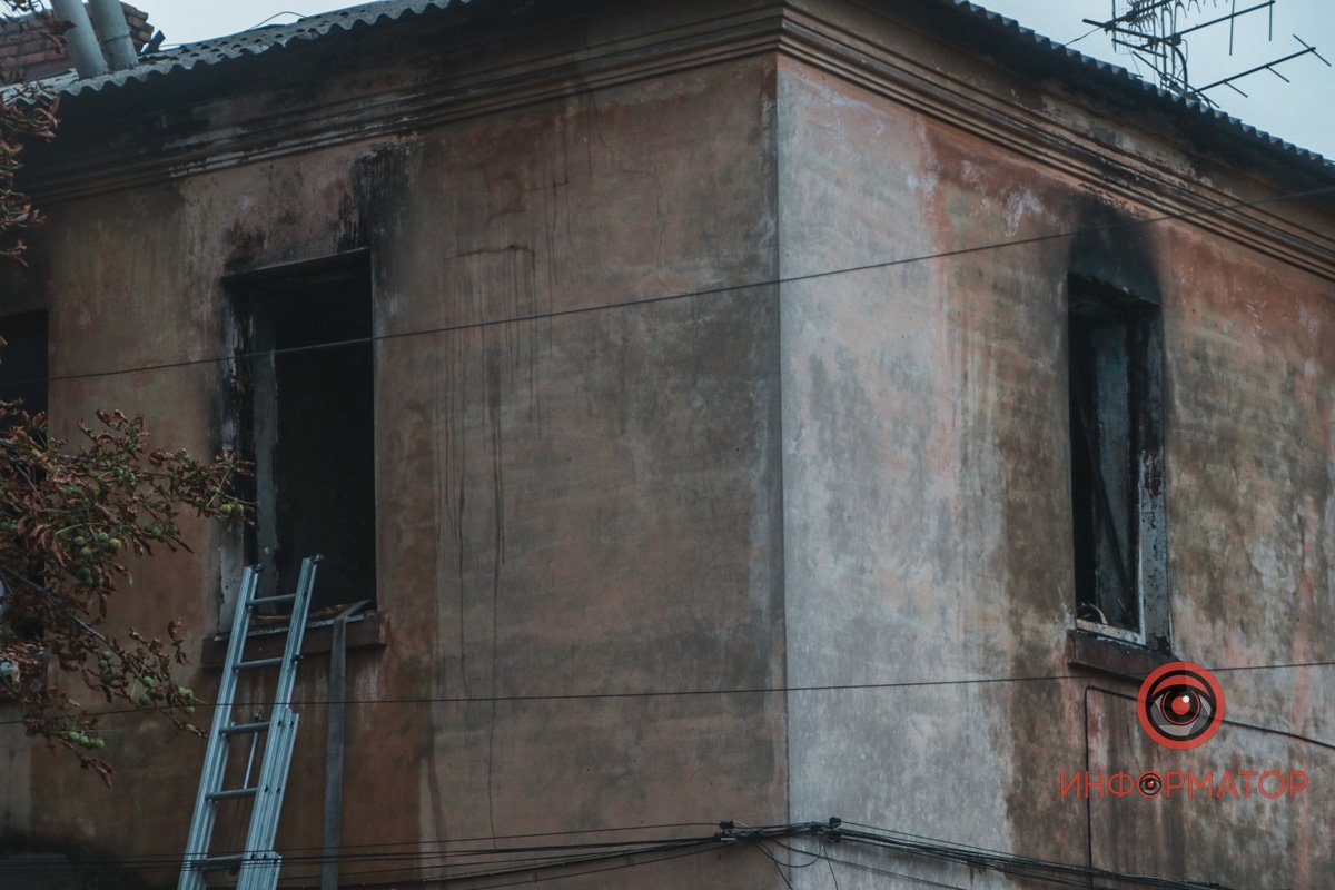 У Дніпрі на вулиці Романа Шухевича сталася пожежа