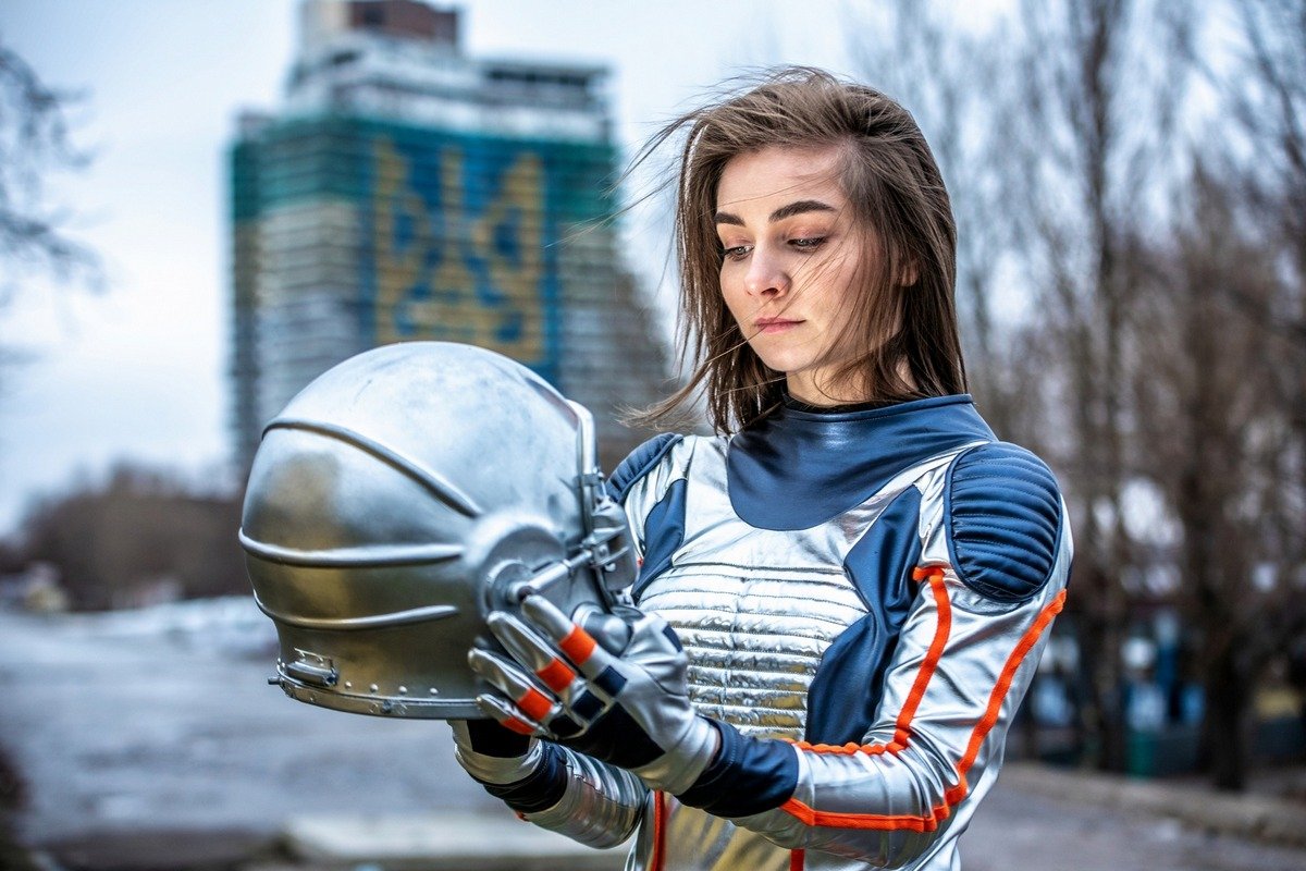Вулицями Дніпра пройшлася астронавтка 3