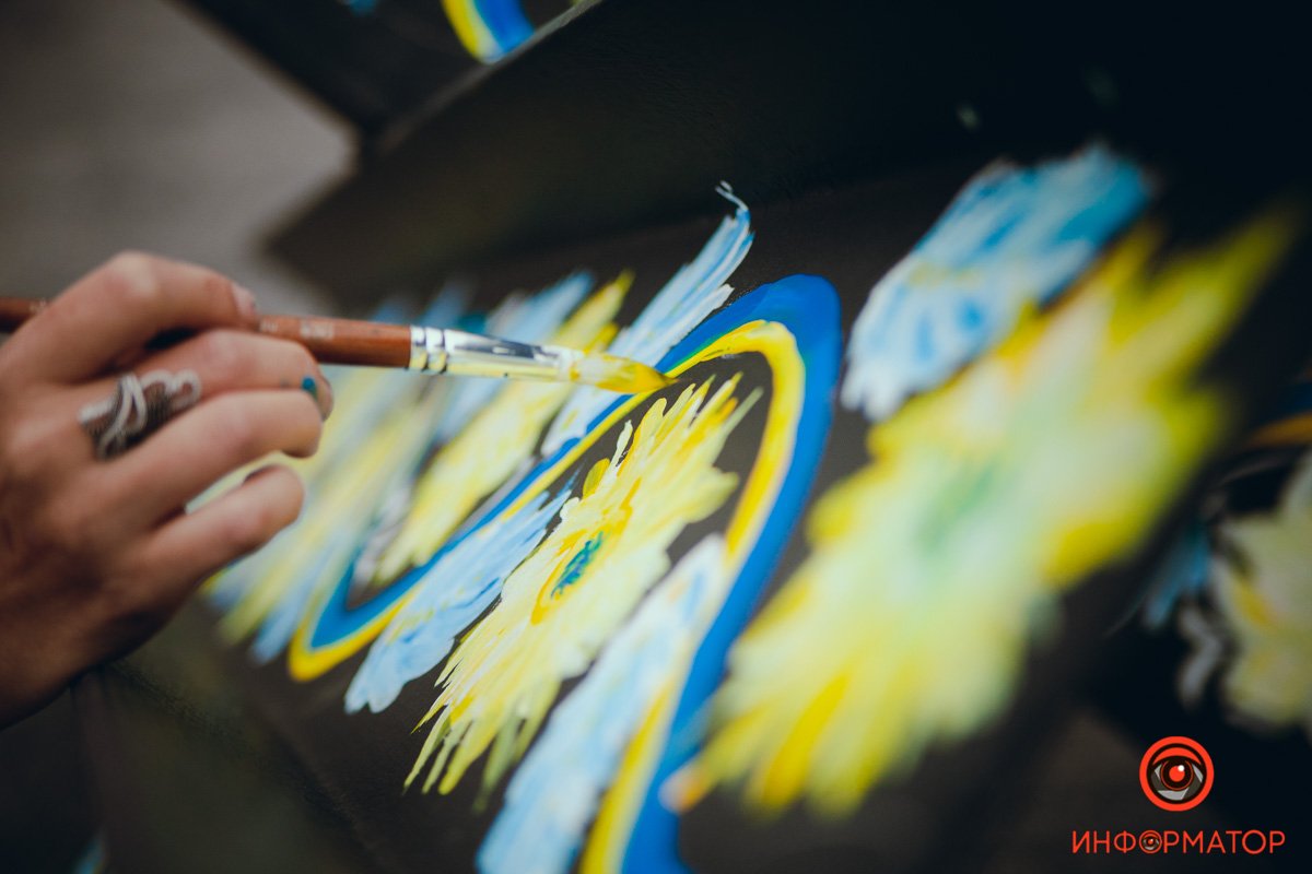 Патріотично 