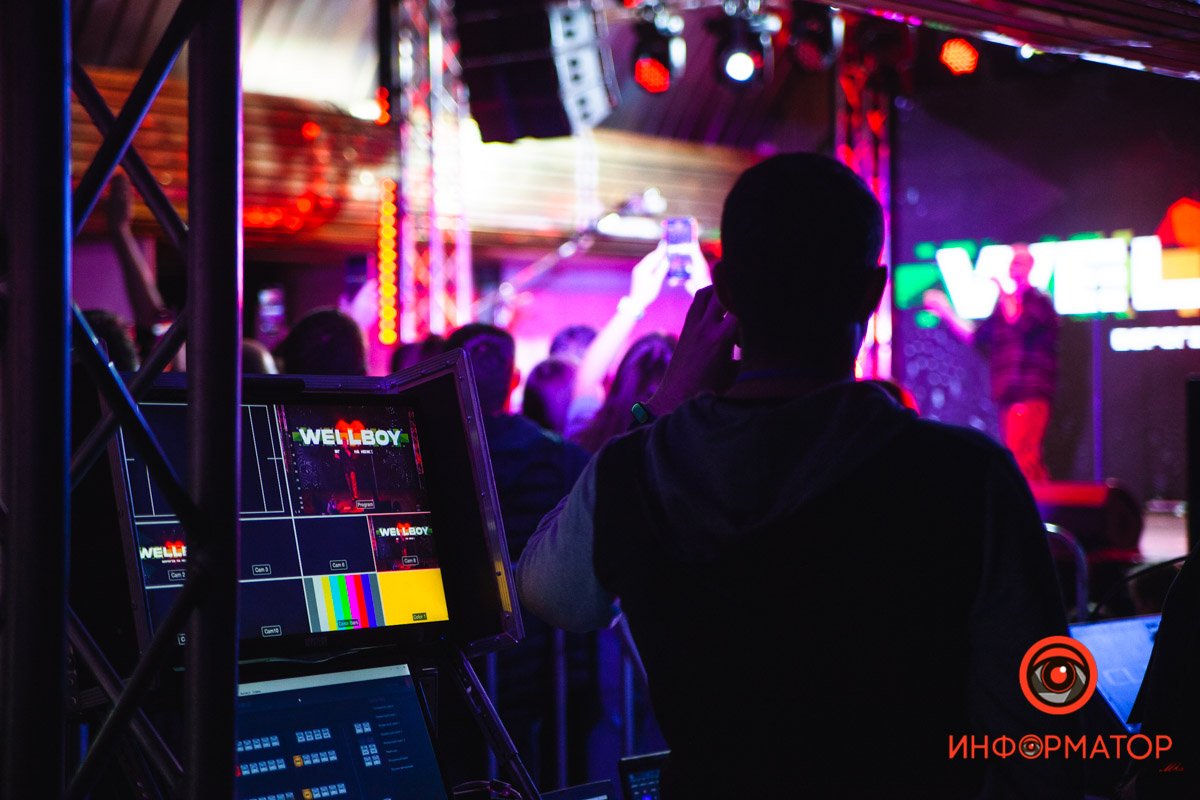 Wellboy та Стас Корольов: як у Дніпрі завершився День міста на станції метро 9