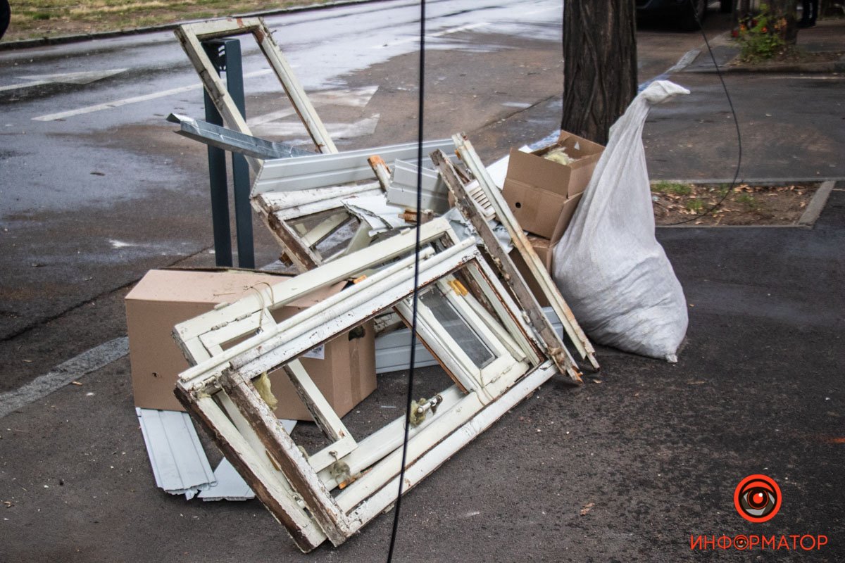 Как выглядит центр Днепра, куда попала российская ракета после Дня города 18