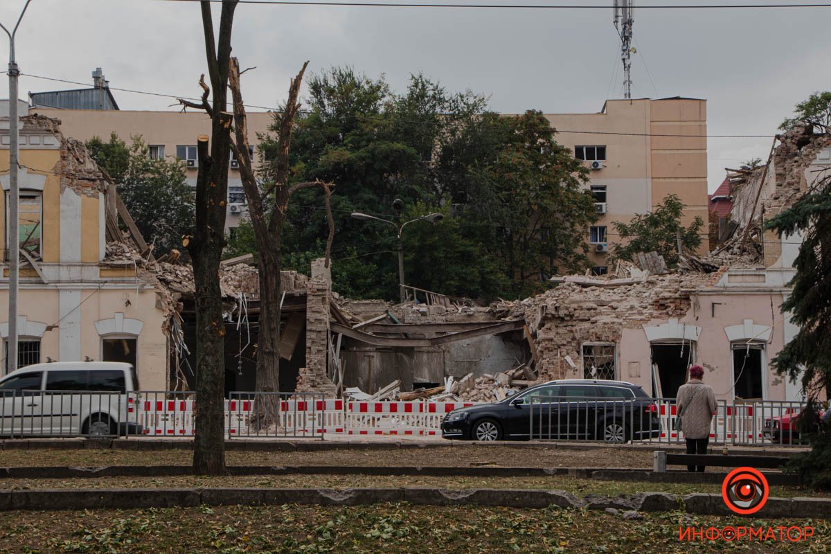 Завдяки їй скло не полетіло до салону та не пошкодило товар Завдяки їй скло не полетіло до салону та не пошкодило товар