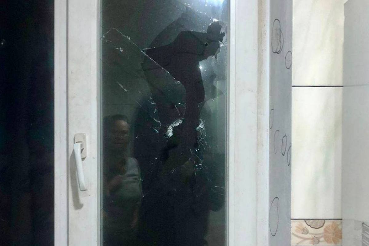 Його обстріляли шість разів Його обстріляли шість разів