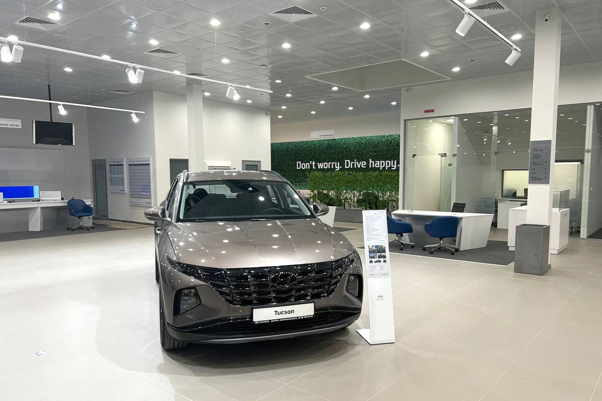 Дилерський центр розташований за адресою: Запорізькому шосе, 59