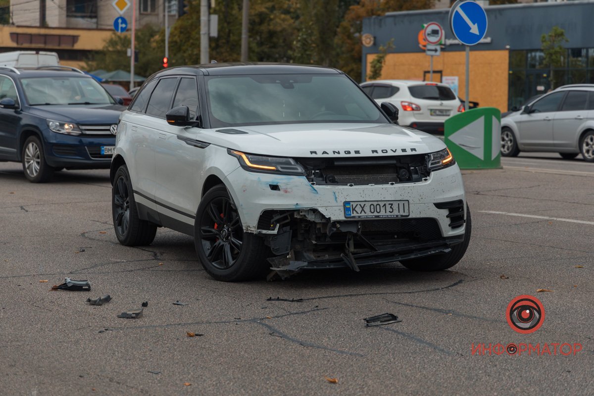 Land Rover сбив мотоцикліста 